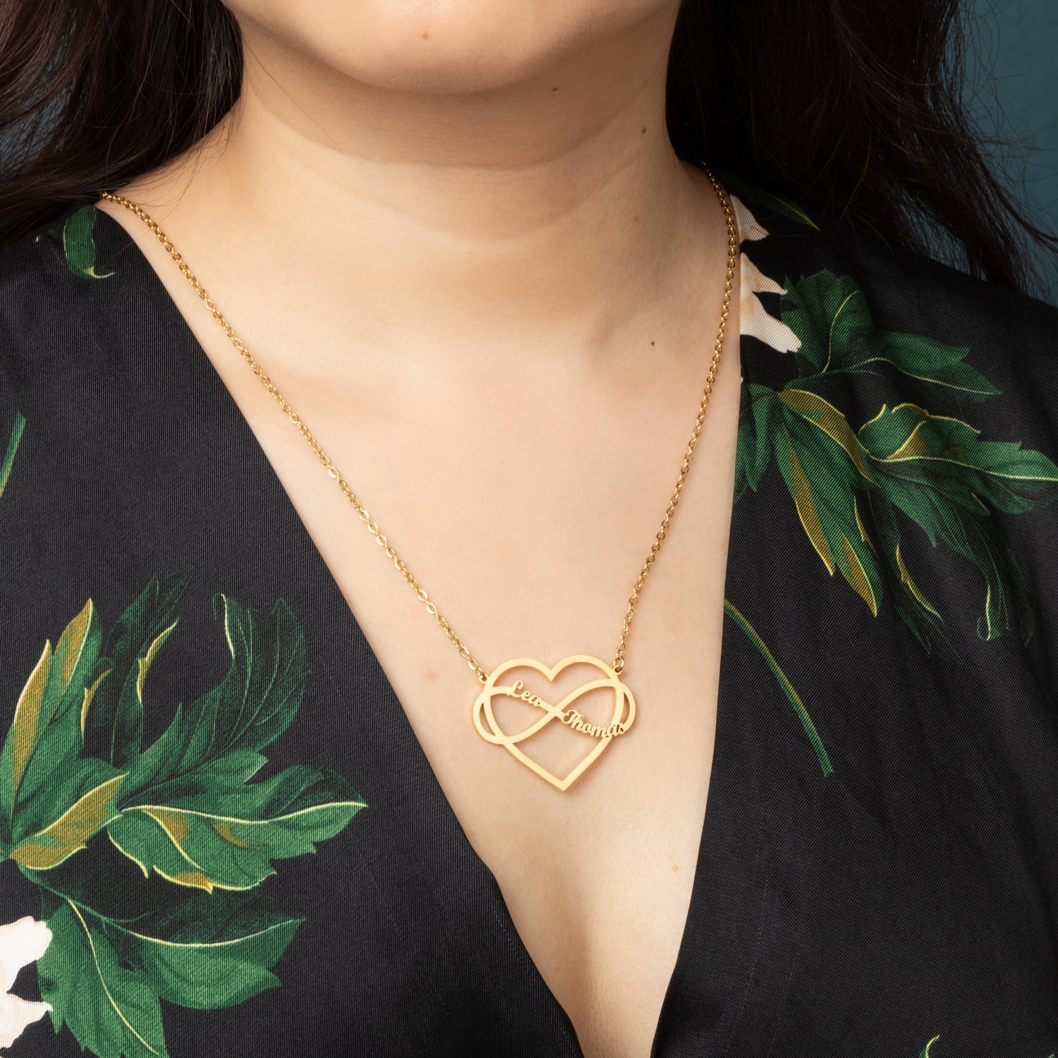 Collar Nombre Infinito con Corazón Personalizado