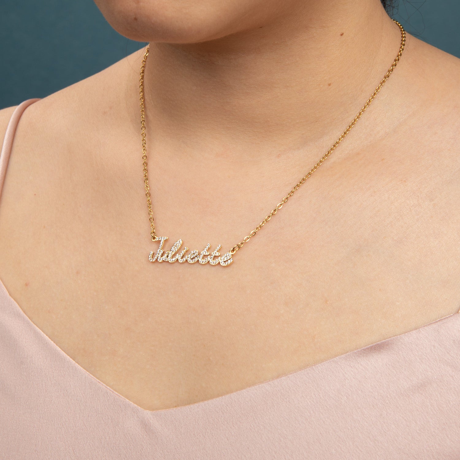 Collar Nombre con Rhinestones Brillantes