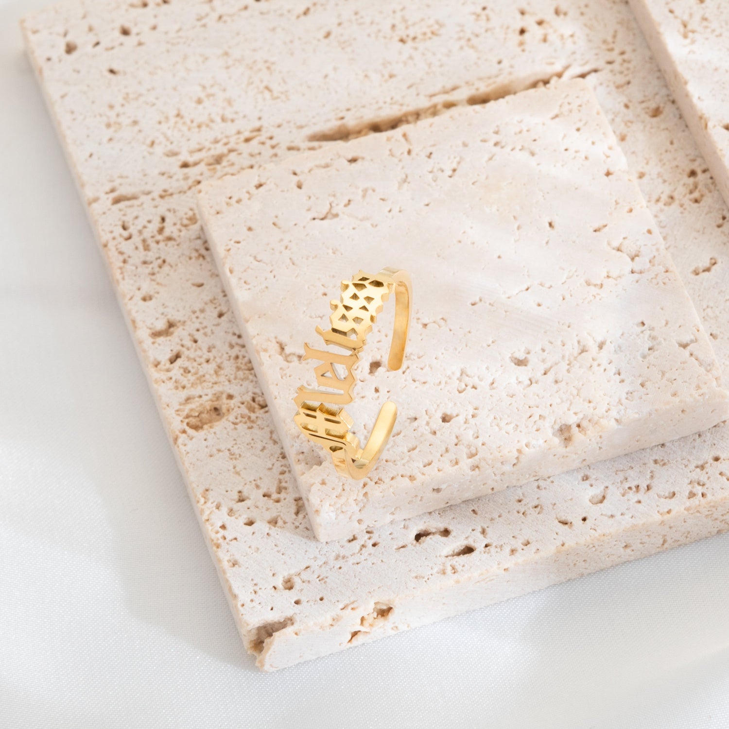 Anillo Nombre Estilo Gótico