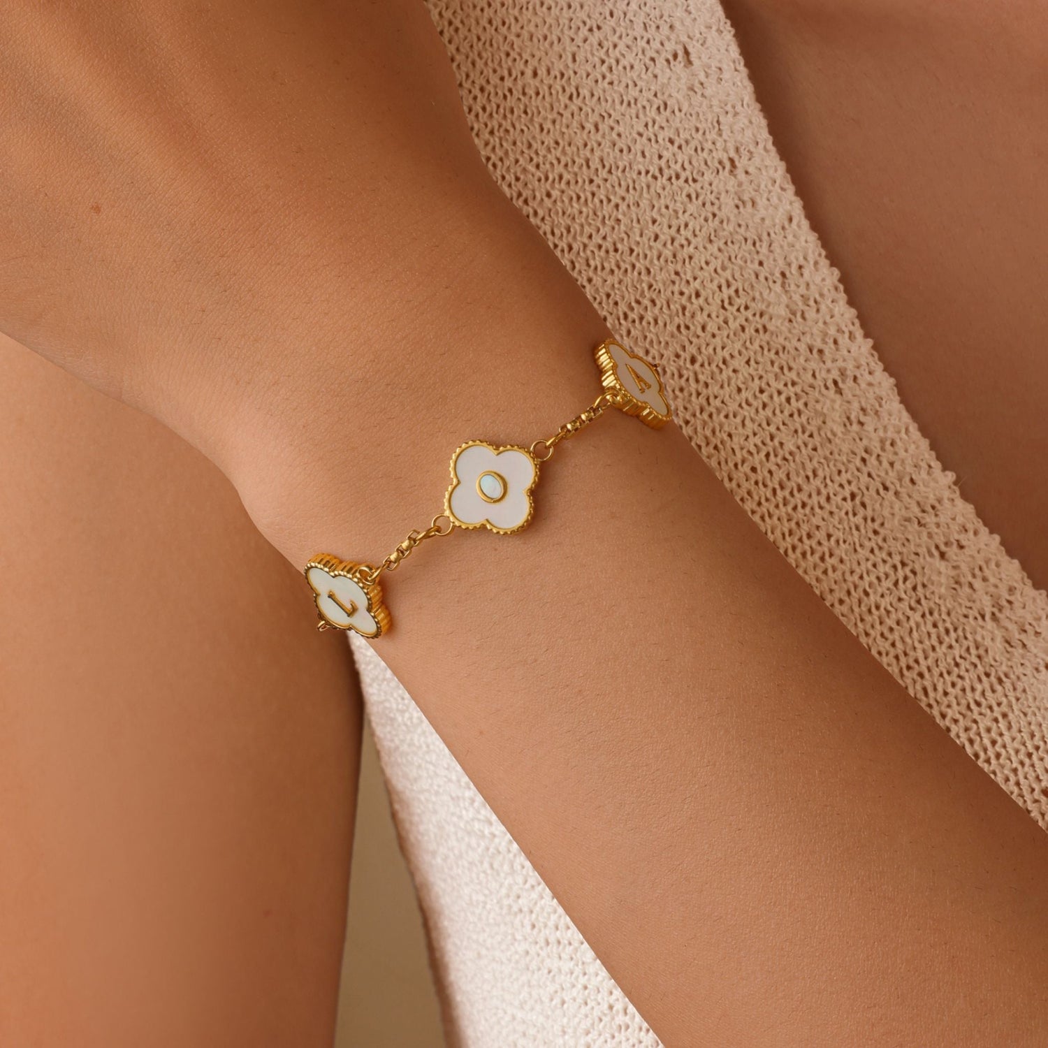 Pulsera Trébol con Inicial