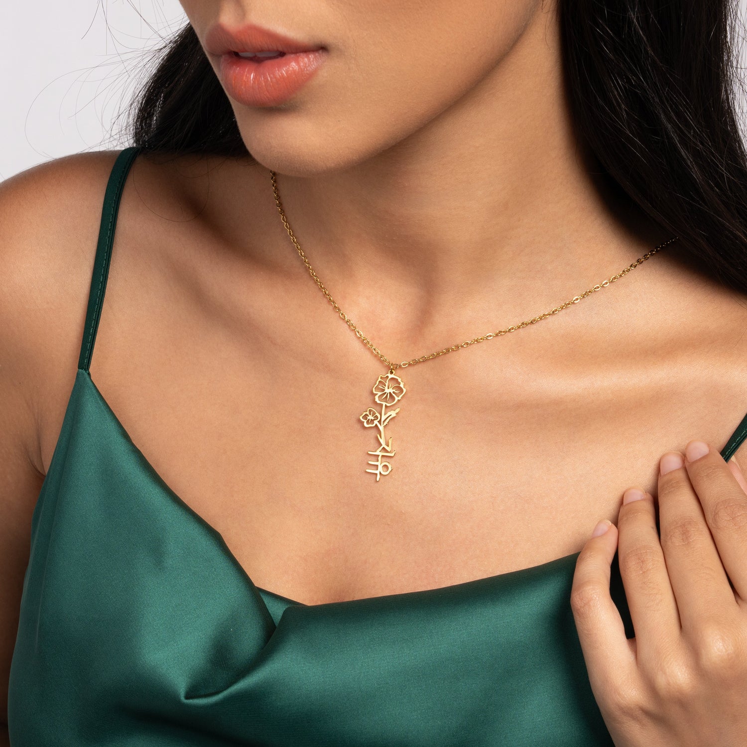 Collar Coreano Nombre con Flor