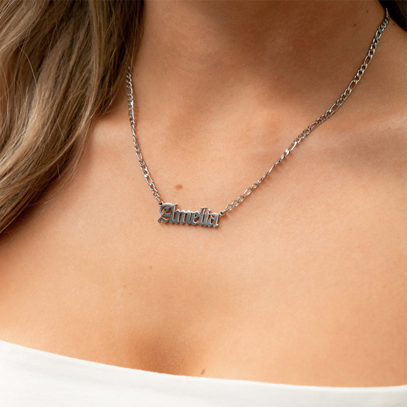 Collar Nombre Estilo Gótico Personalizado